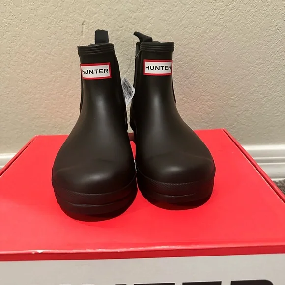 Hunter Black Chelsea Rain Boots Size 8 - Picture 4 of 7